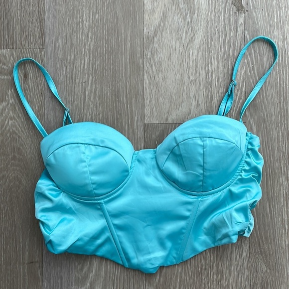 ✨ ASOS • Satin-gathered corset top and mini skirt - Picture 11 of 14